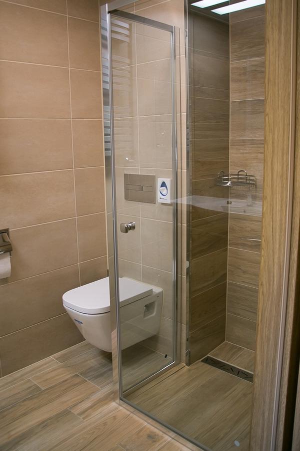 Hotel Korona 2*