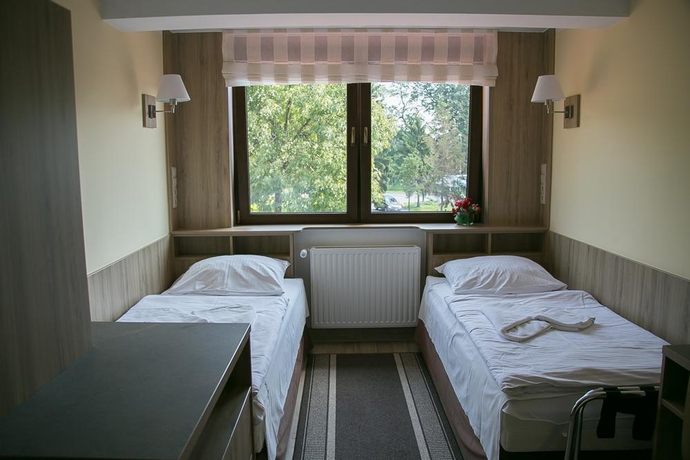 Hotel Korona 2*